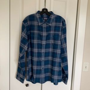 Patagonia button down plaid shirt size L